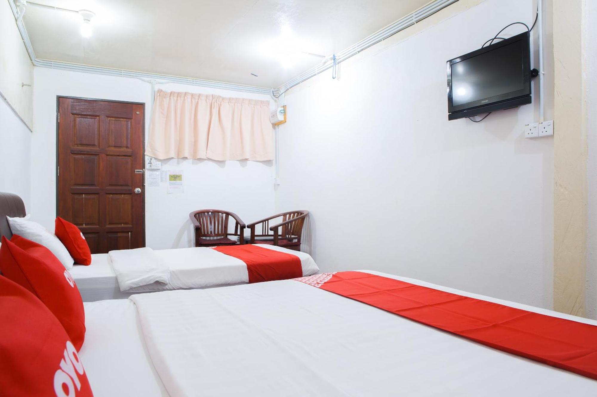 Oyo 90037 The 7 Lodge Tambunan Kültér fotó