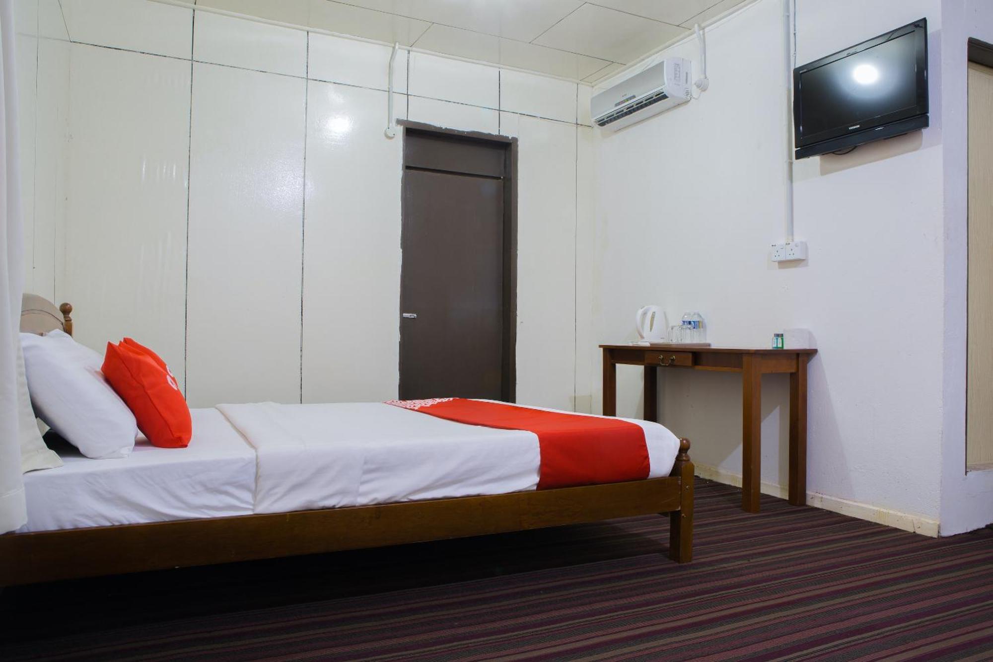 Oyo 90037 The 7 Lodge Tambunan Kültér fotó