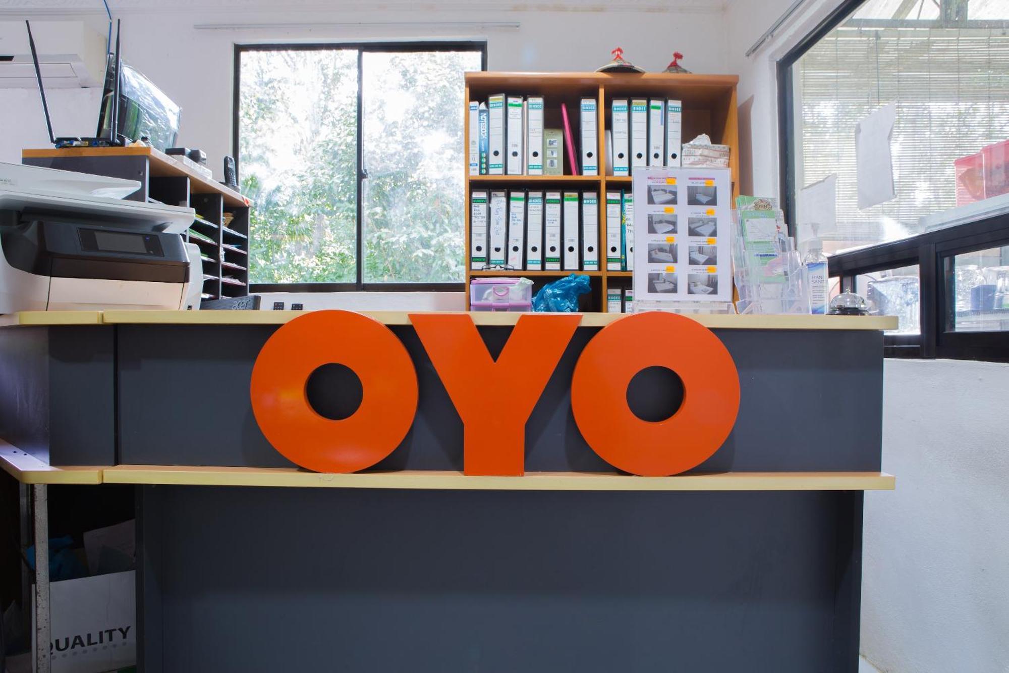 Oyo 90037 The 7 Lodge Tambunan Kültér fotó