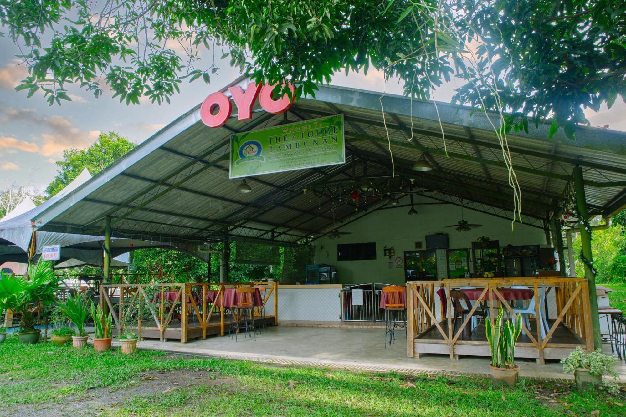 Oyo 90037 The 7 Lodge Tambunan Kültér fotó